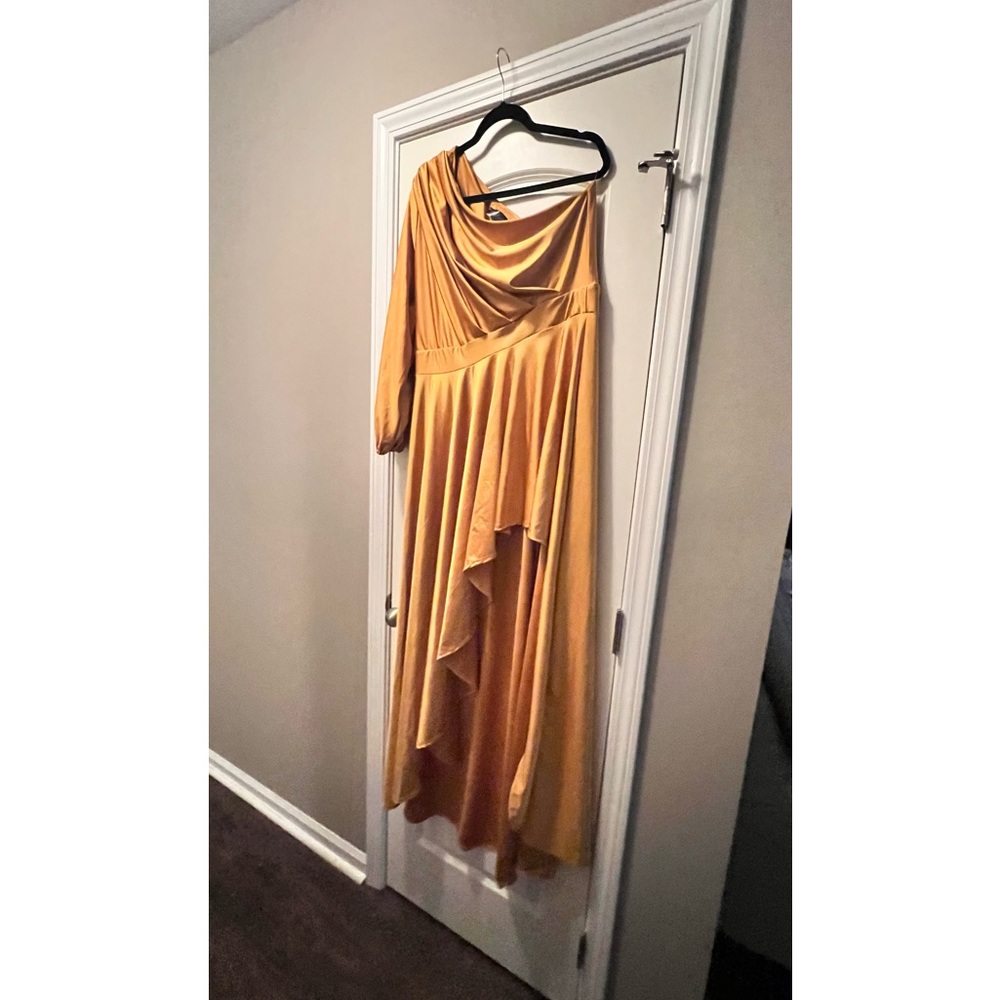 Plus Size High/Low Flowy One Shoulder Dress